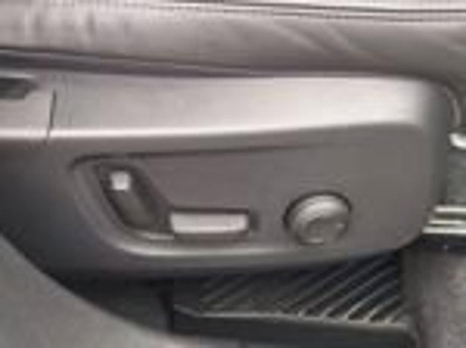 2021 Volvo XC40 T5 AWD R-Design