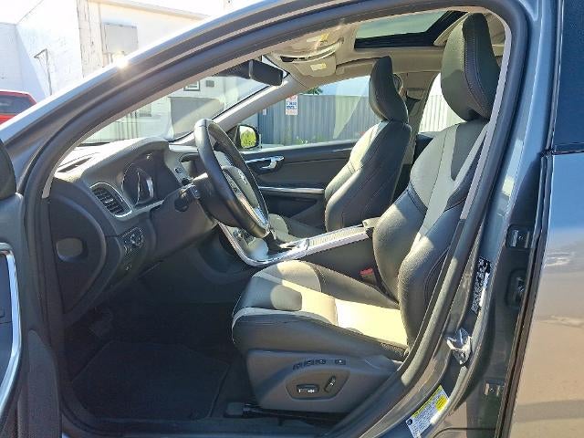 2017 Volvo S60 Cross Country T5 AWD