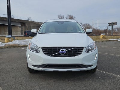 2016 Volvo XC60 AWD 4dr T6 Drive-E