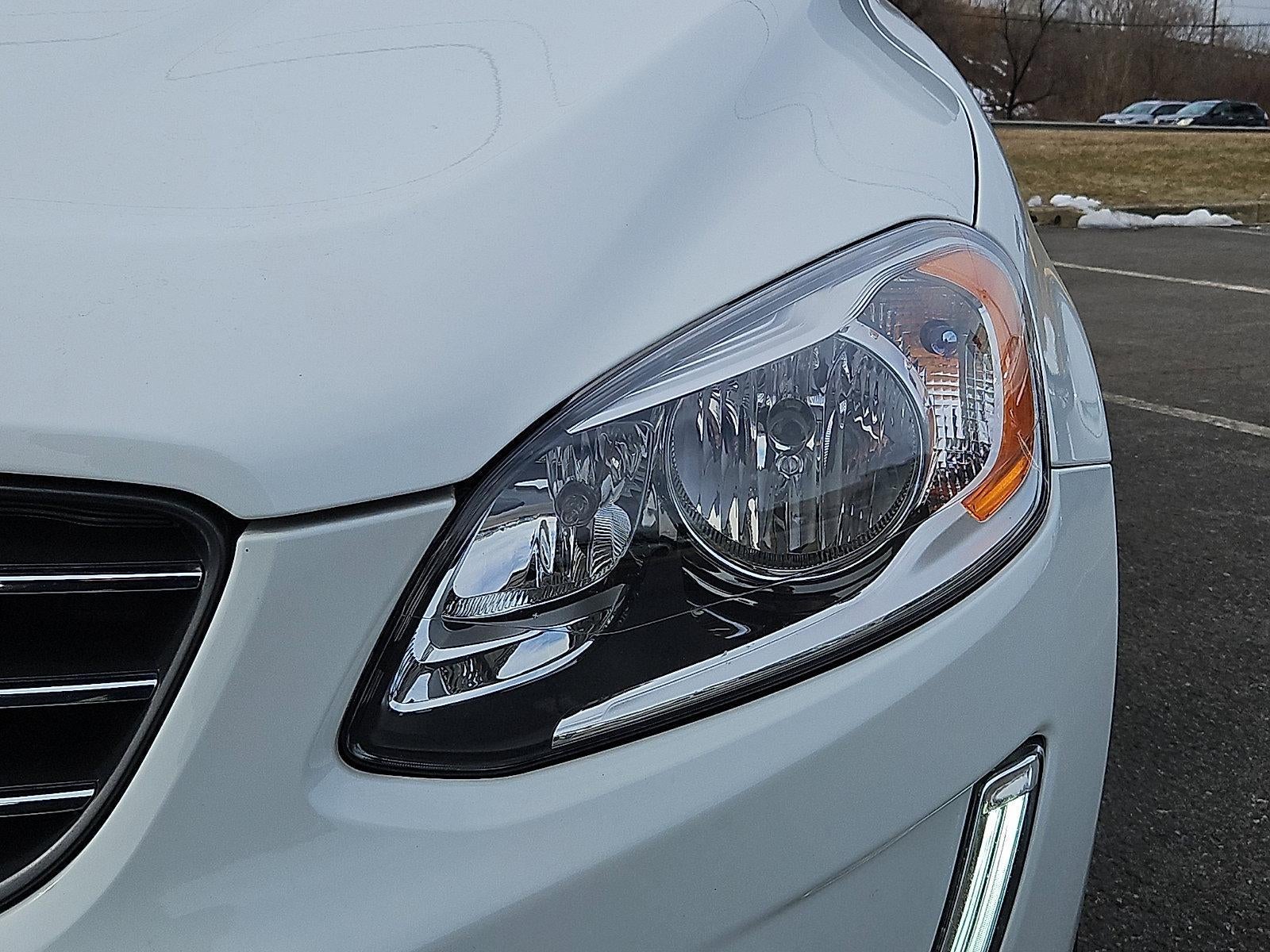 2016 Volvo XC60 AWD 4dr T6 Drive-E