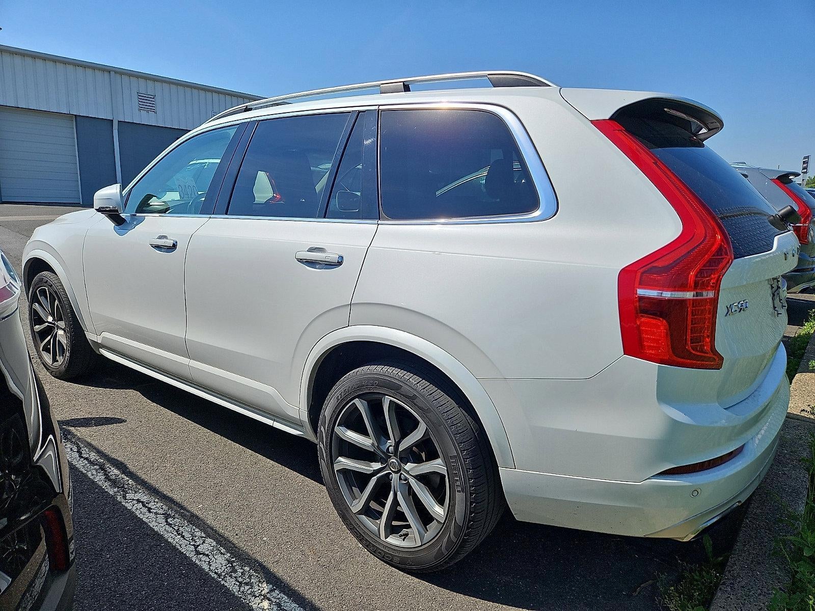 2019 Volvo XC90 T6 AWD Momentum
