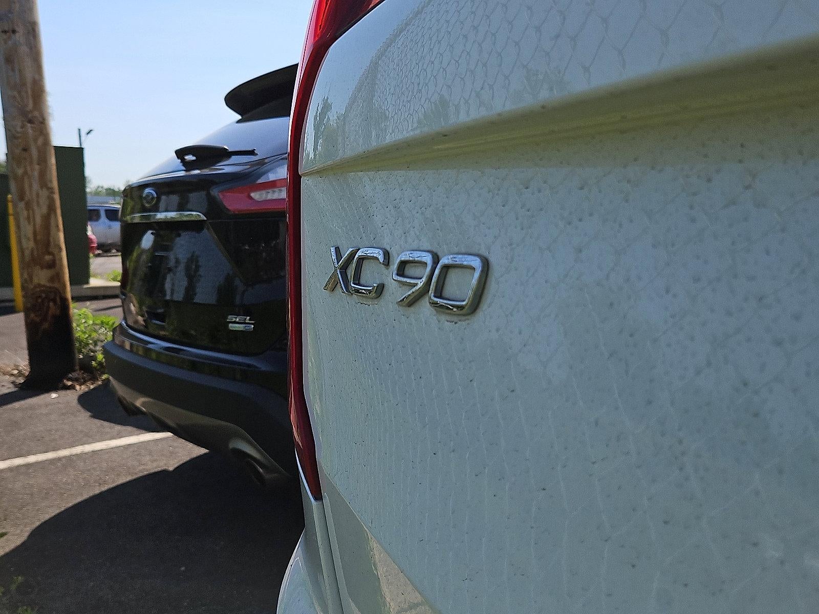 2019 Volvo XC90 T6 AWD Momentum