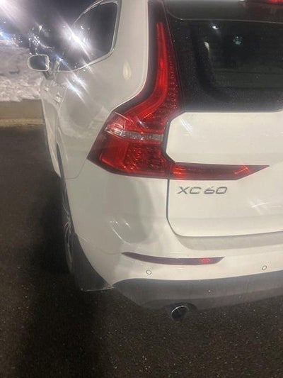 2020 Volvo XC60 T6 AWD Momentum