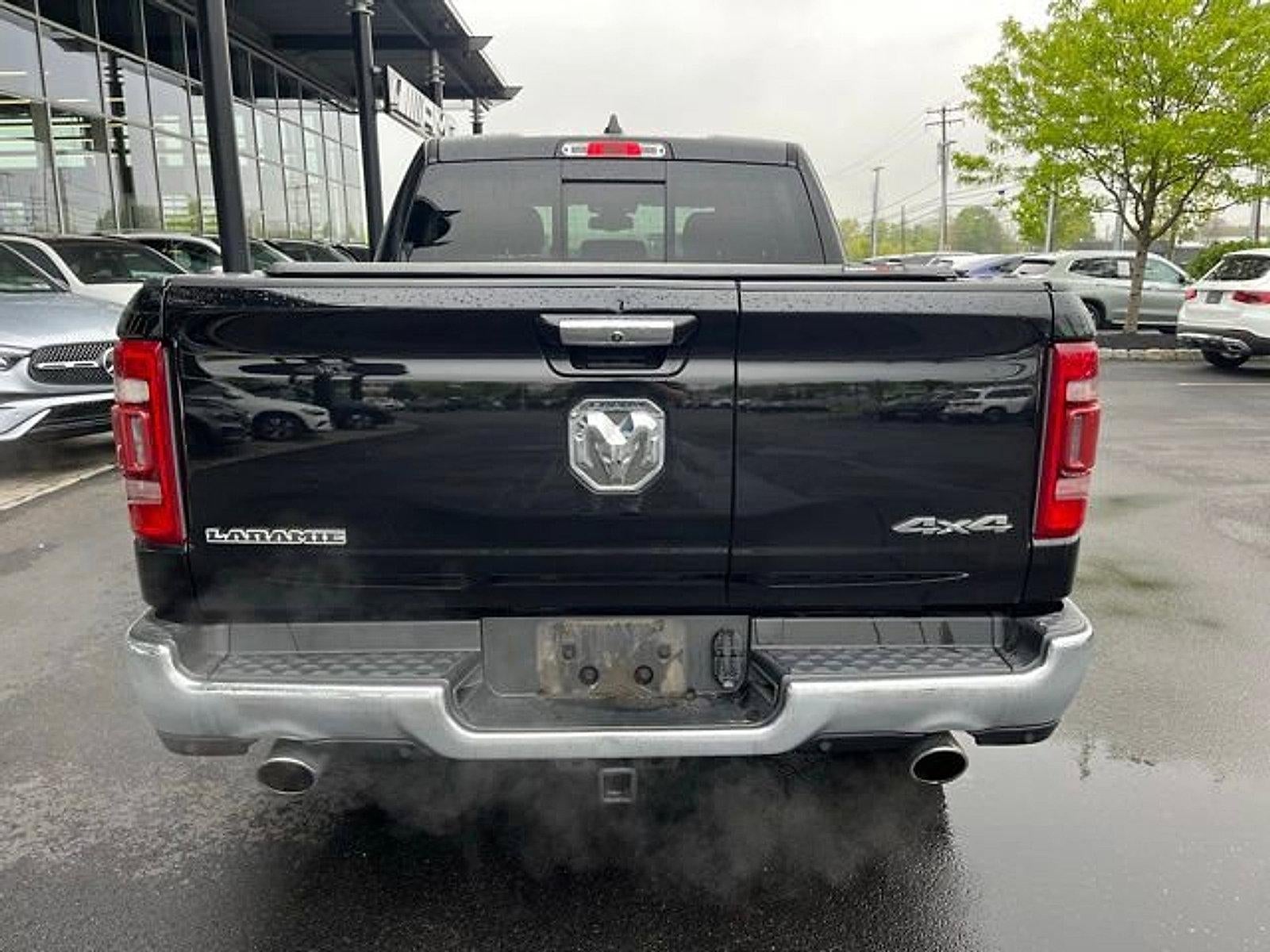 2020 RAM 1500 Laramie 4x4 Crew Cab 5'7" Box