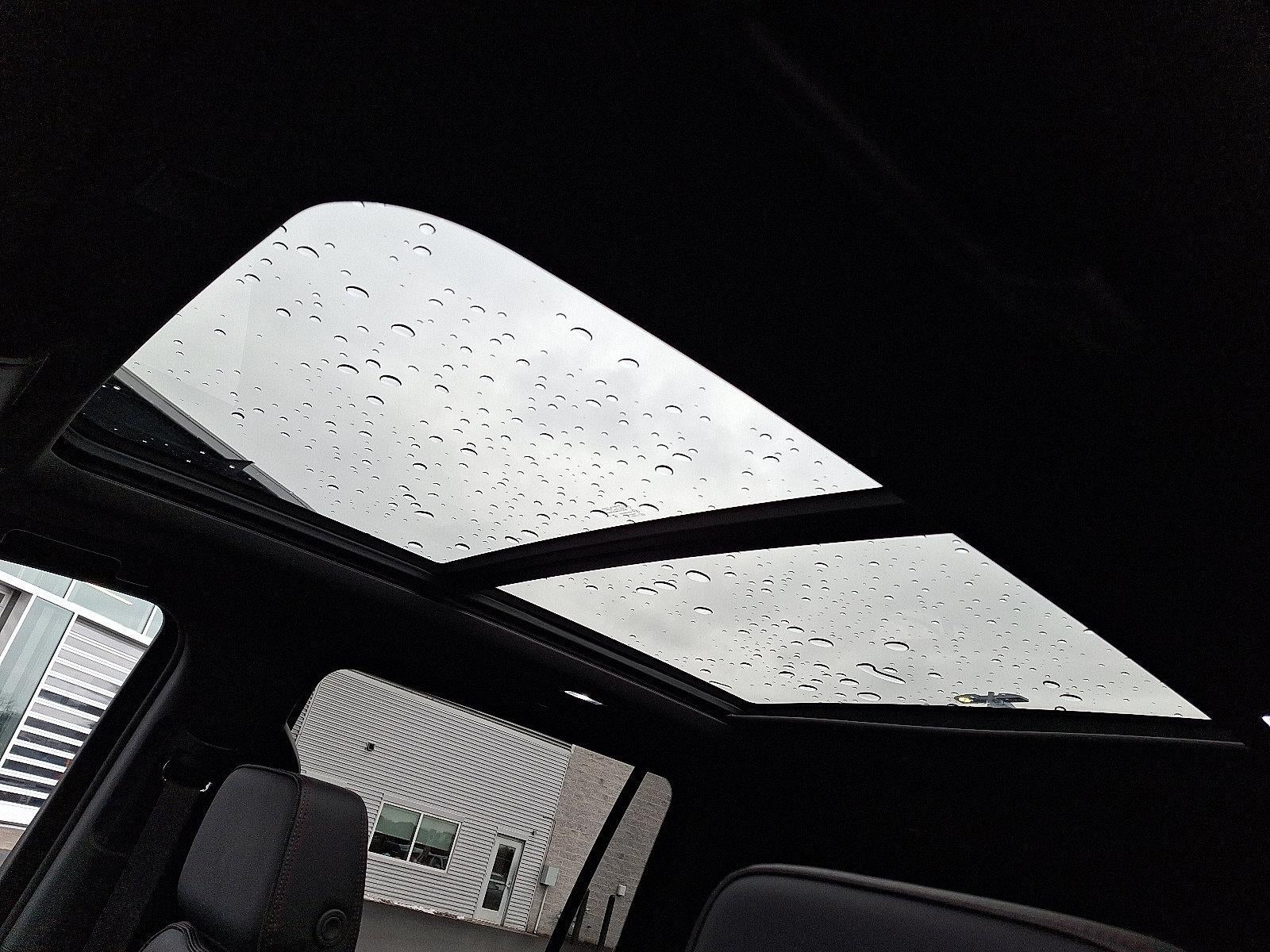 2023 Chevrolet Suburban 4WD RST