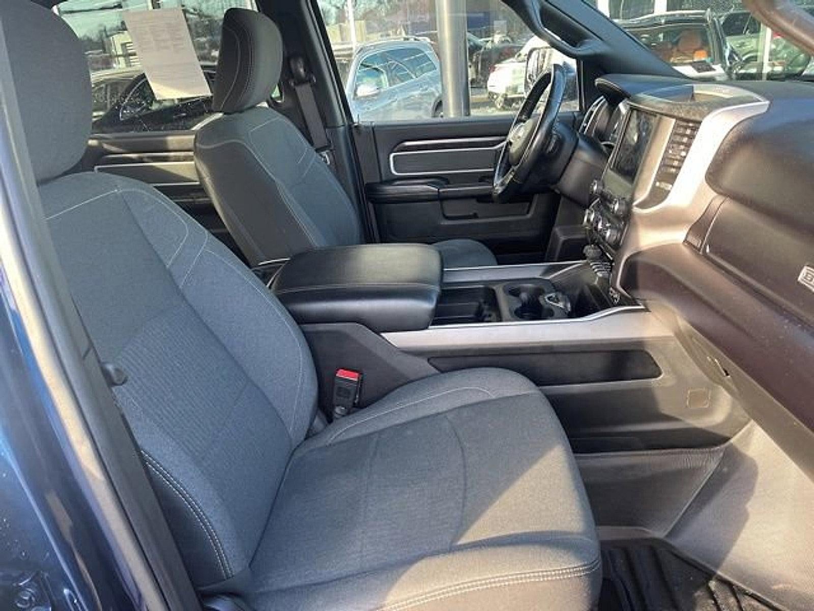 2020 RAM 2500 Big Horn 4x4 Crew Cab 6'4" Box