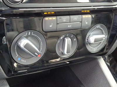 2016 Volkswagen Jetta 4dr Auto 1.8T SEL PZEV Sedan