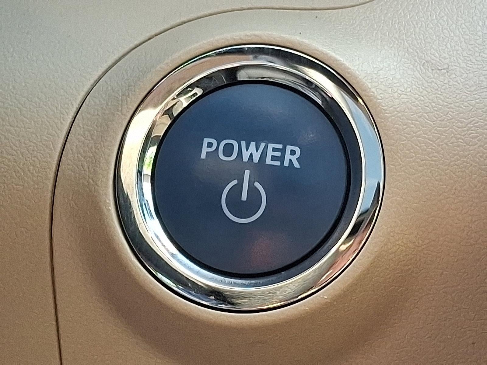2019 Toyota Avalon Hybrid XLE (Natl)