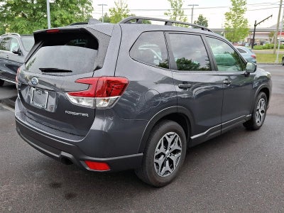 2023 Subaru Forester Premium CVT