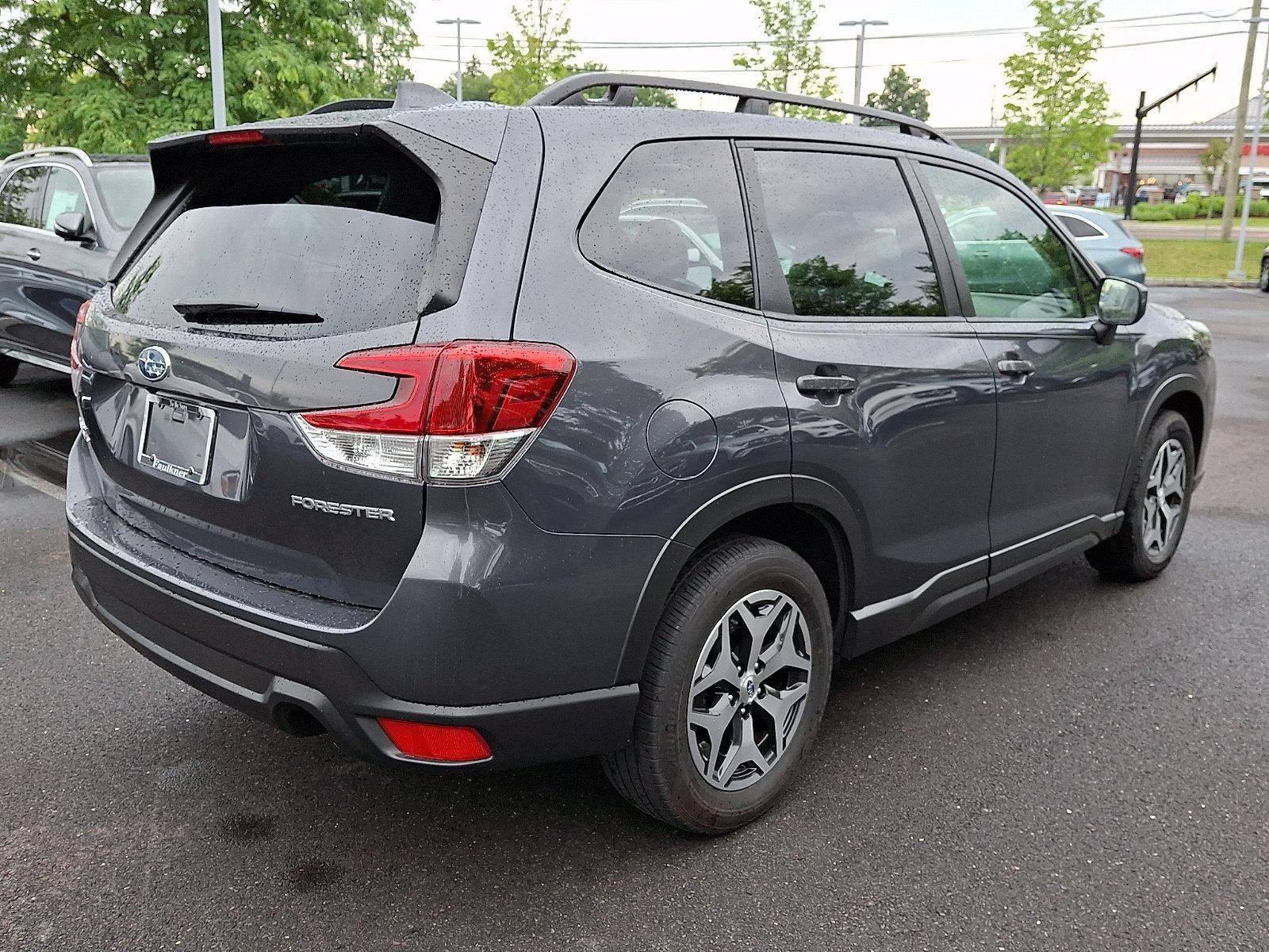 2023 Subaru Forester Premium CVT