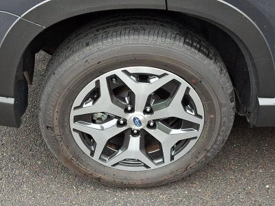 2023 Subaru Forester Premium CVT