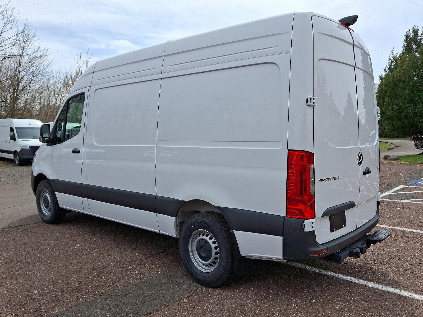 2025 Mercedes-Benz Sprinter Cargo Van 2500 Standard Roof I4 Diesel 144" RWD