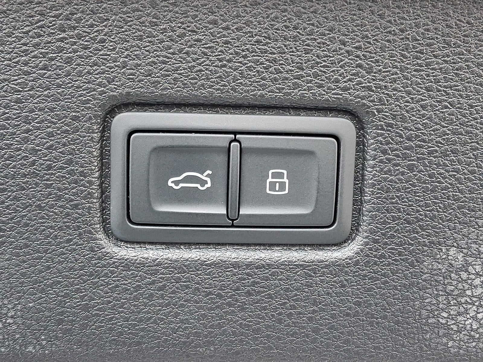 2023 Audi Q7 Prestige 55 TFSI quattro