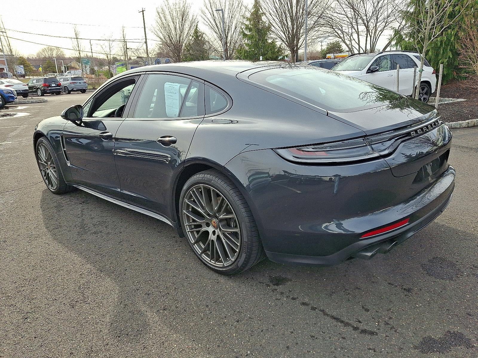 2022 Porsche Panamera RWD