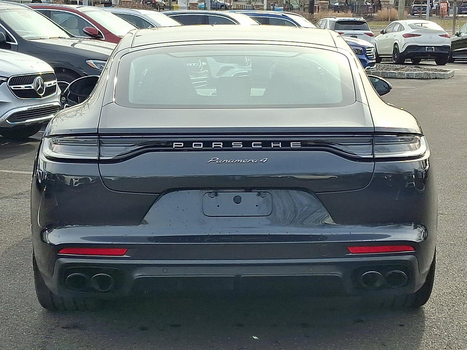2022 Porsche Panamera RWD