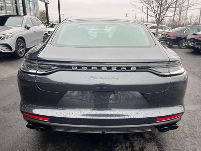 2022 Porsche Panamera RWD