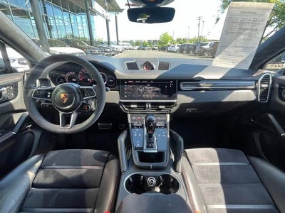 2022 Porsche Cayenne GTS Coupe AWD