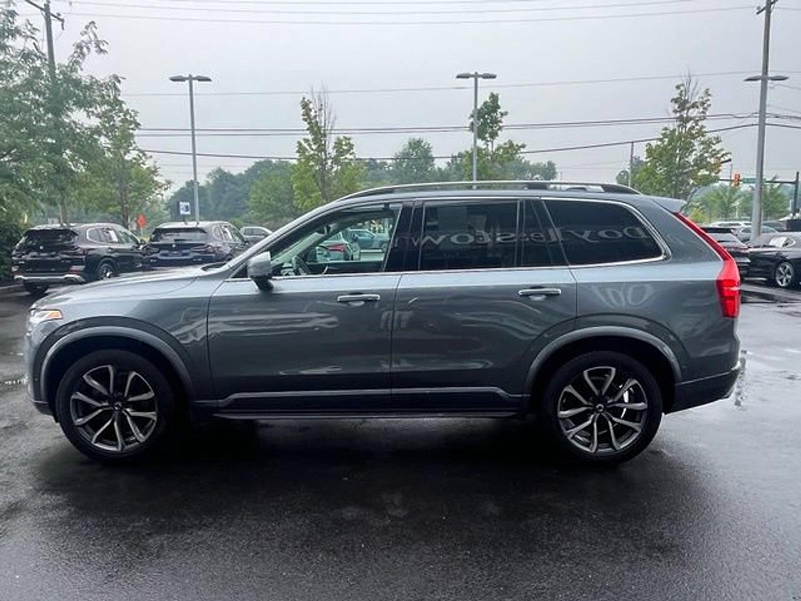 2019 Volvo XC90 T6 AWD Momentum