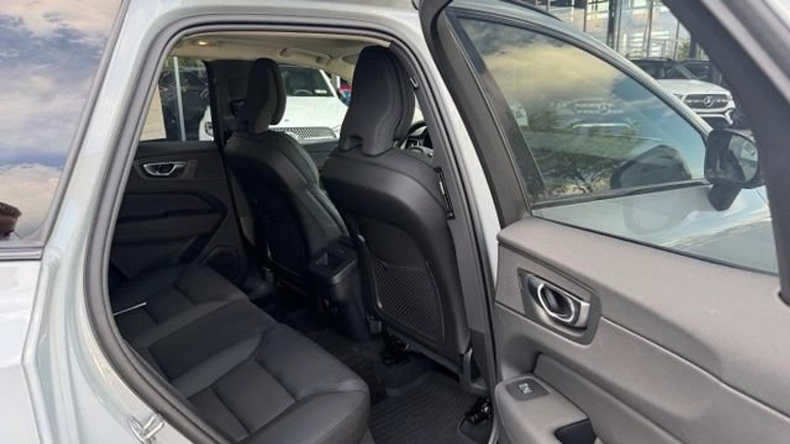 2026 Volvo XC60 B5 AWD Plus