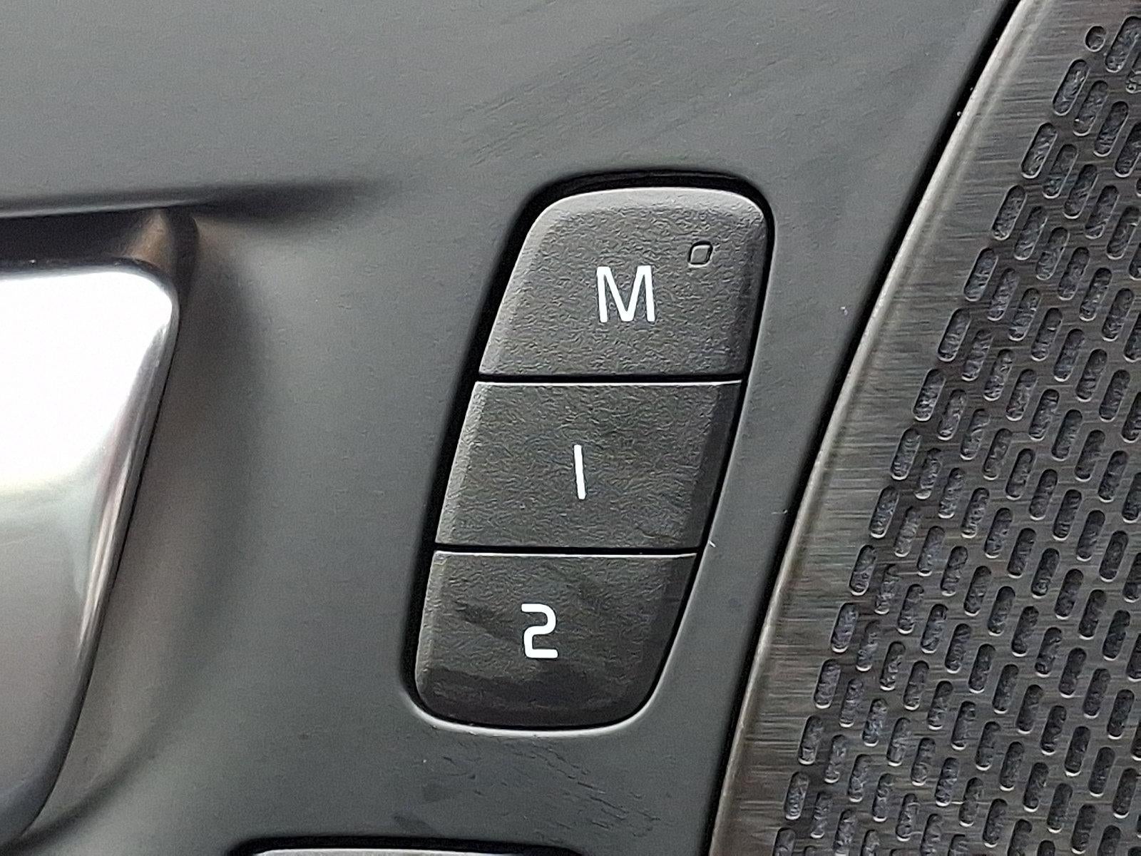 2026 Volvo XC60 B5 AWD Plus