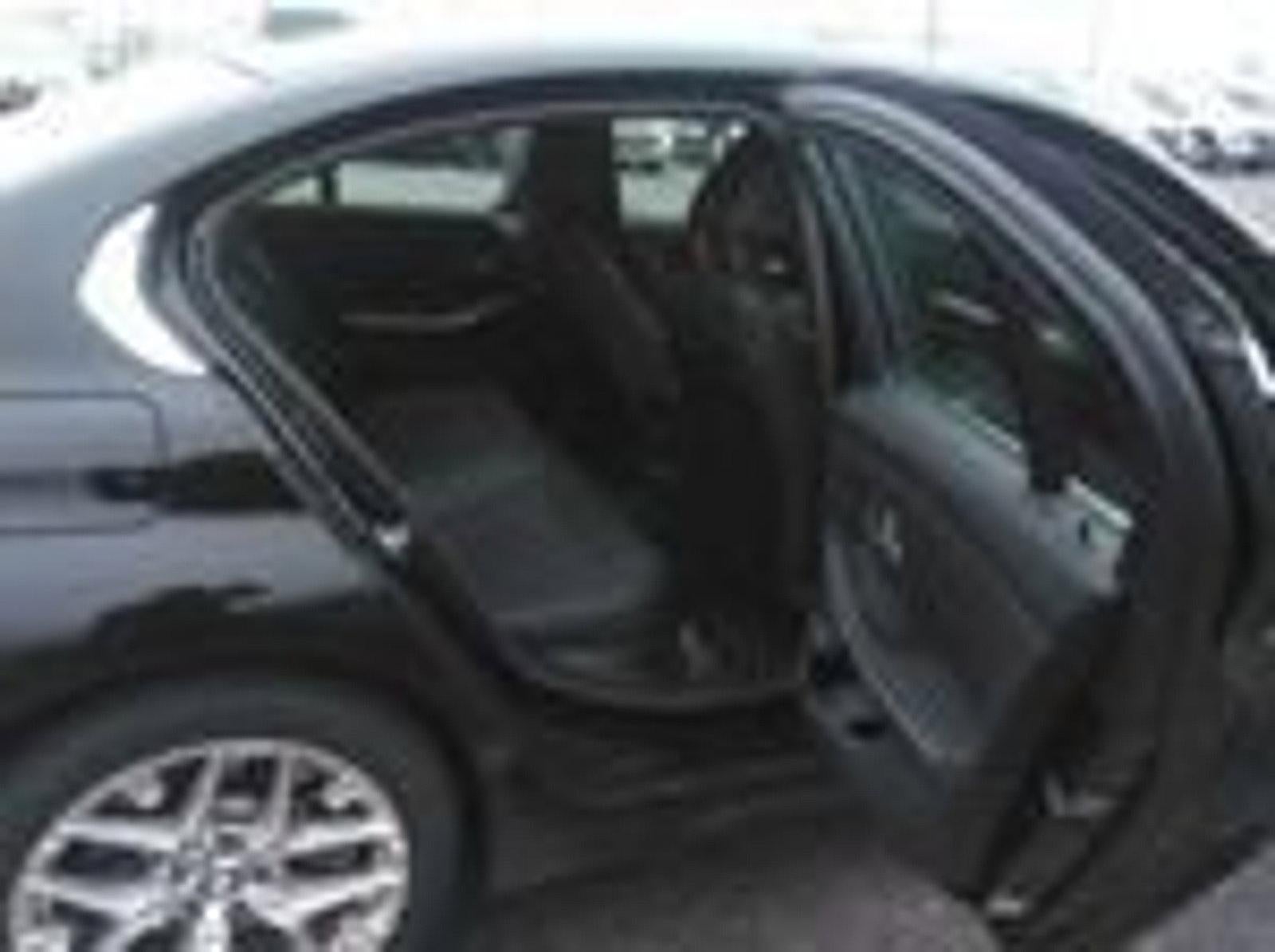 2025 BMW 330i xDrive Sedan