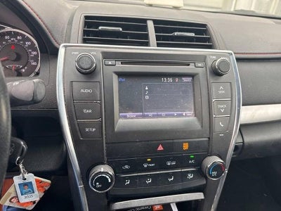 2015 Toyota Camry 4dr Sdn I4 Auto SE (SE)