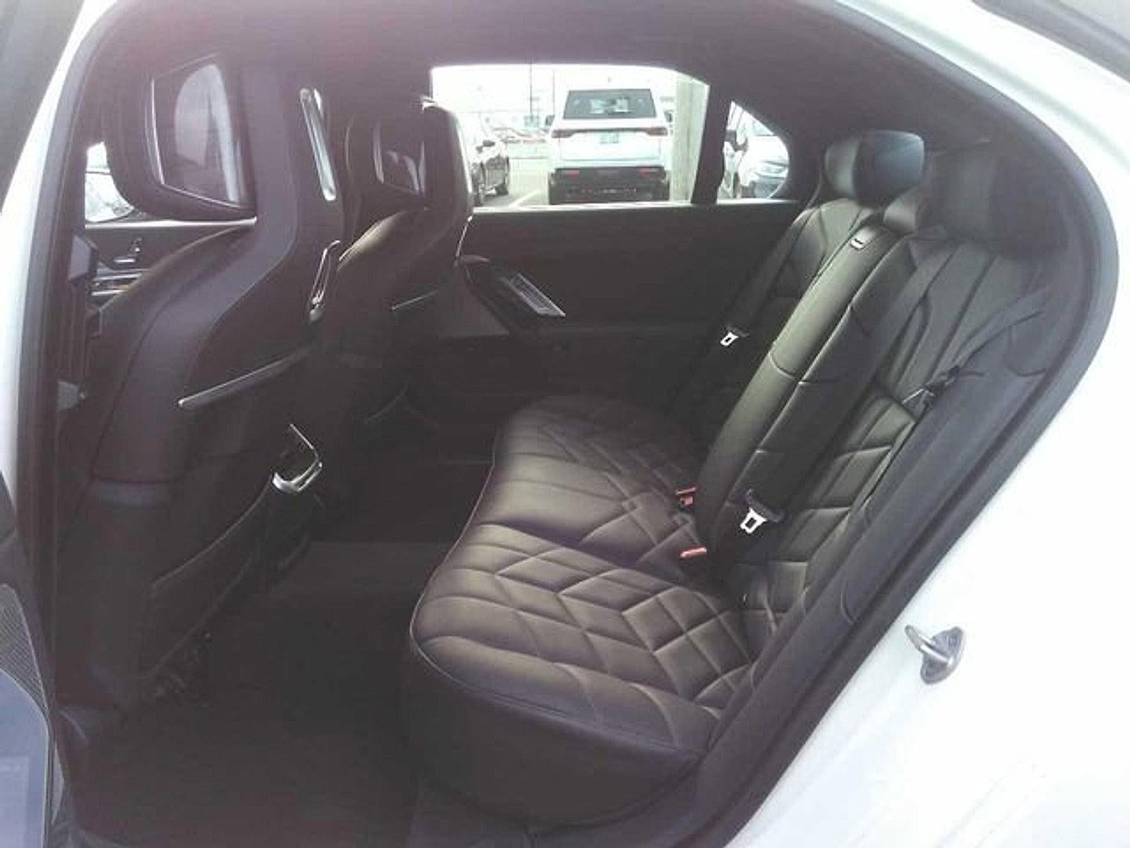 2025 BMW 740i xDrive Sedan