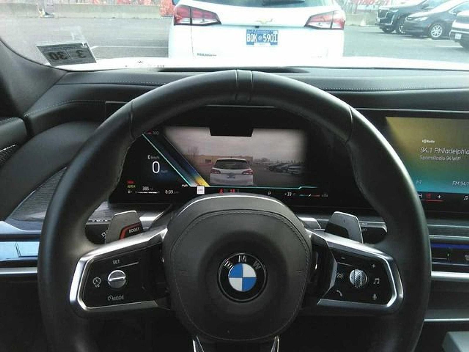 2025 BMW 740i xDrive Sedan