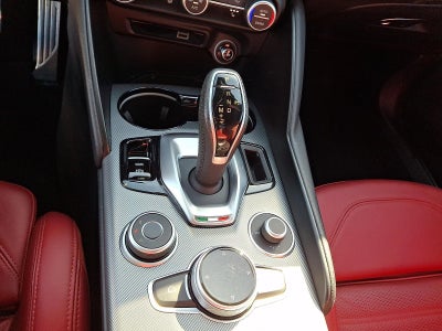 2022 Alfa Romeo Giulia Veloce AWD