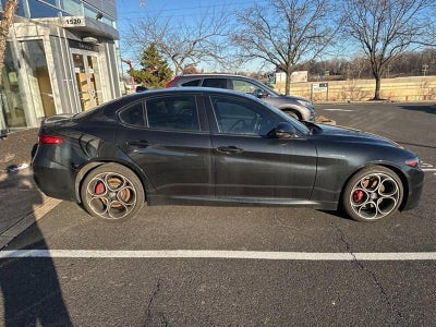 2022 Alfa Romeo Giulia Veloce AWD