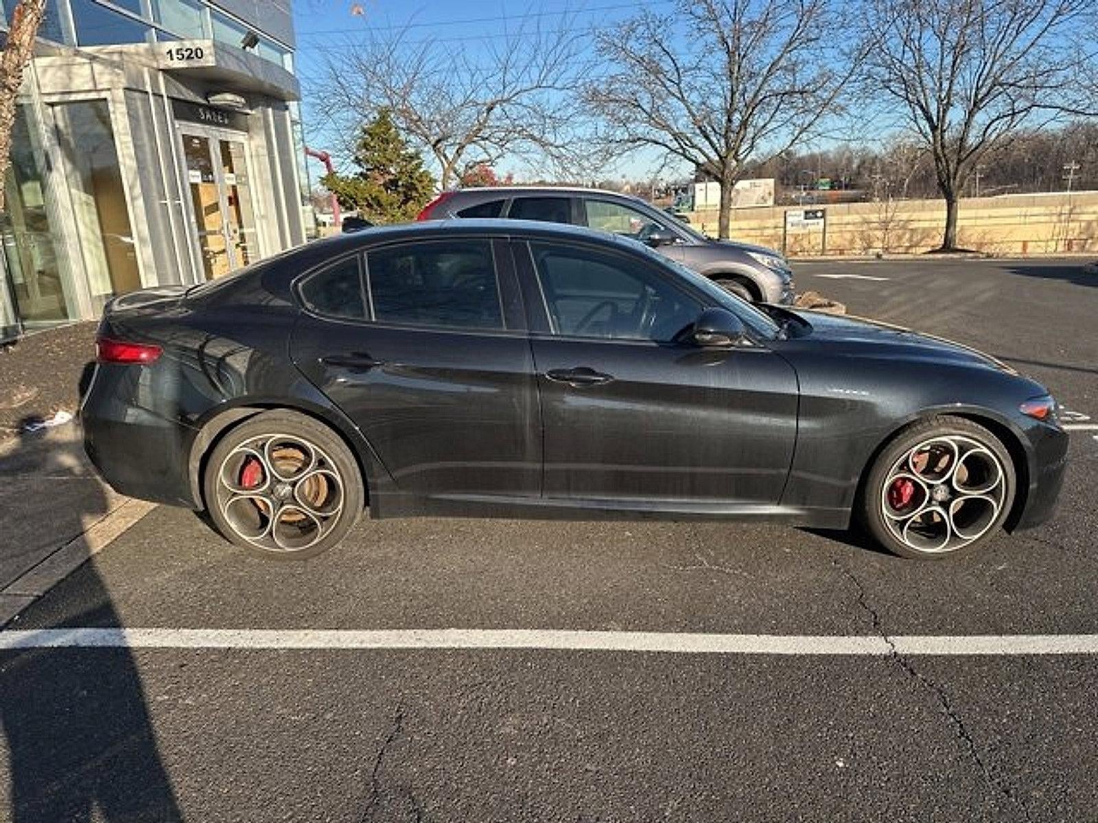 2022 Alfa Romeo Giulia Veloce AWD