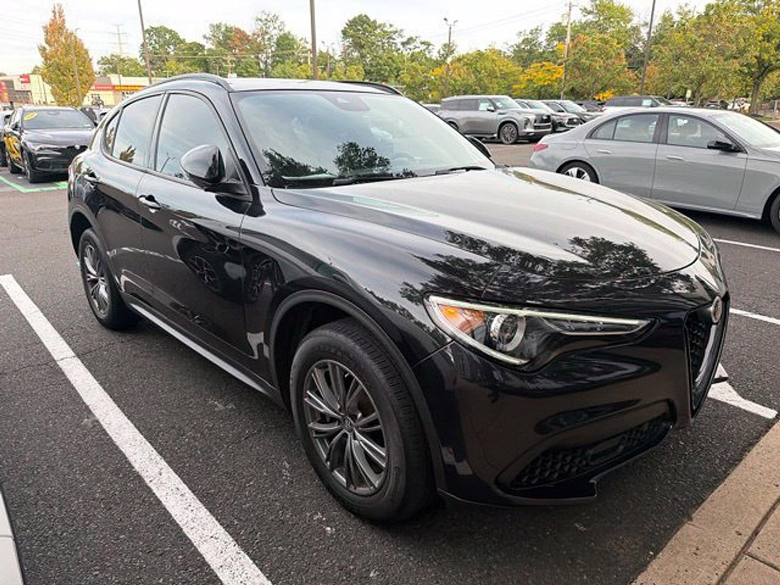 2023 Alfa Romeo Stelvio Sprint AWD