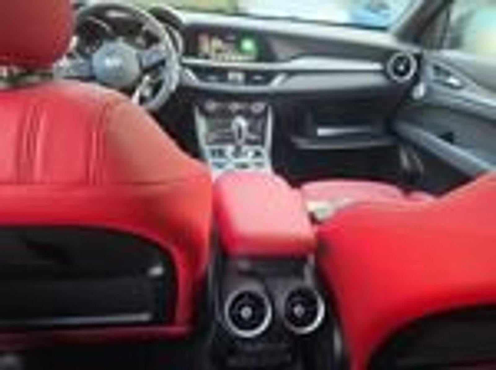 2023 Alfa Romeo Stelvio Veloce AWD