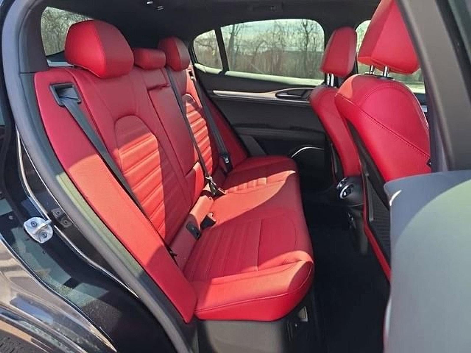 2023 Alfa Romeo Stelvio Veloce AWD