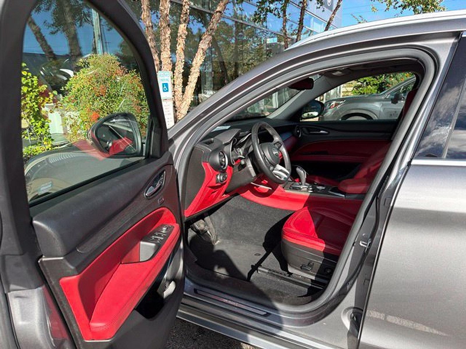 2021 Alfa Romeo Stelvio Ti AWD