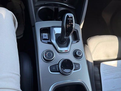 2023 Alfa Romeo Stelvio Veloce AWD