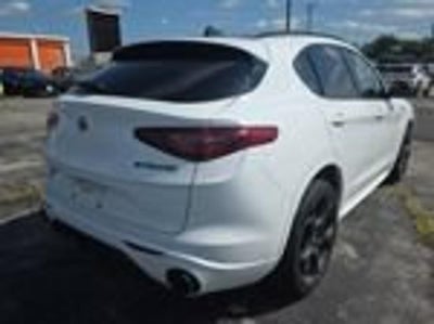 2023 Alfa Romeo Stelvio Estrema AWD