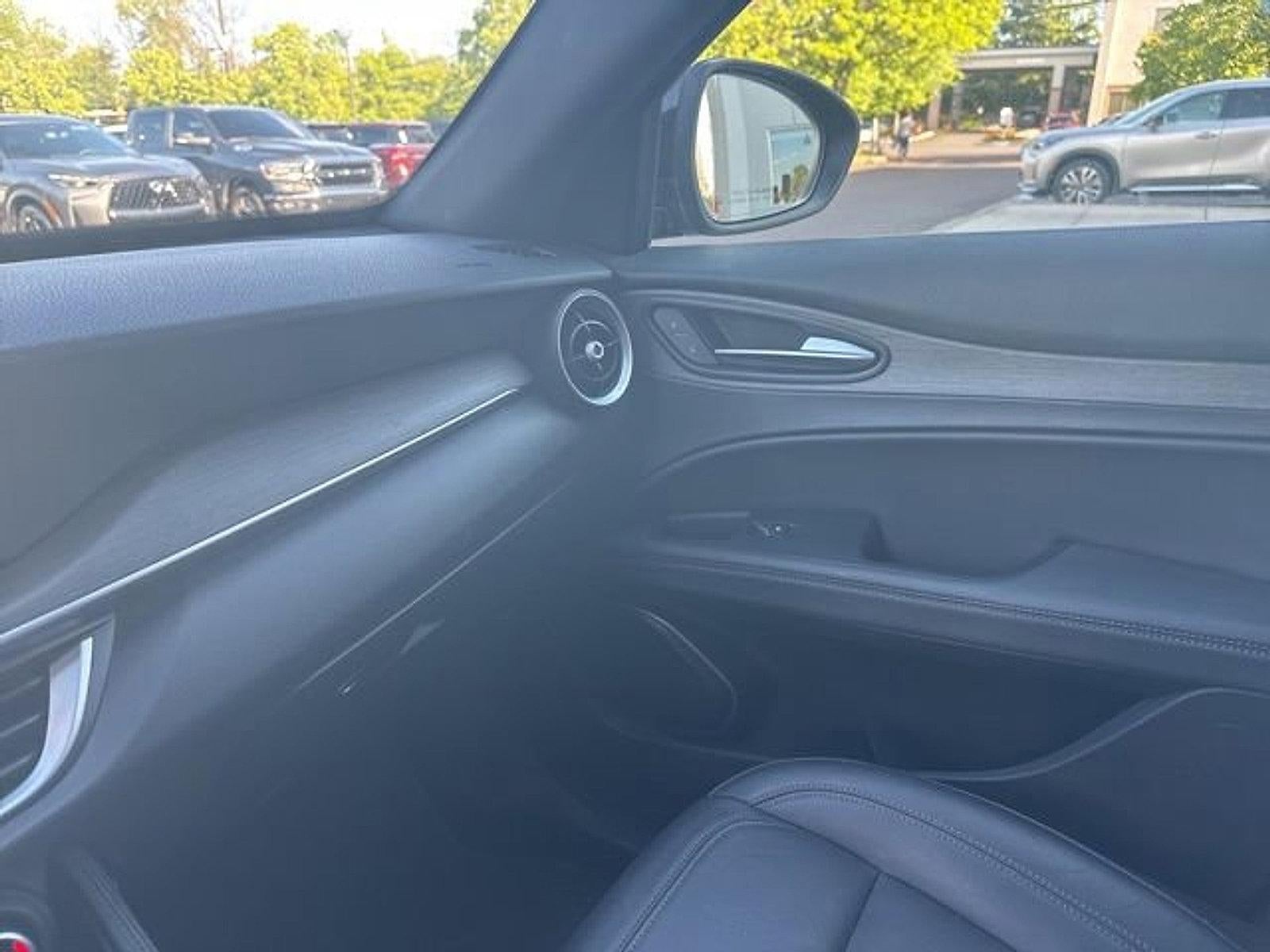 2023 Alfa Romeo Stelvio Ti AWD