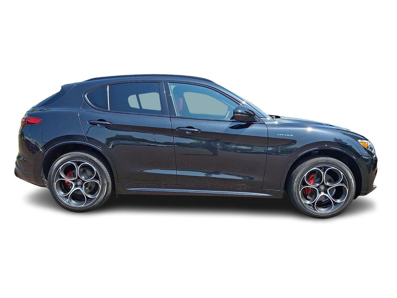 2023 Alfa Romeo Stelvio Veloce AWD