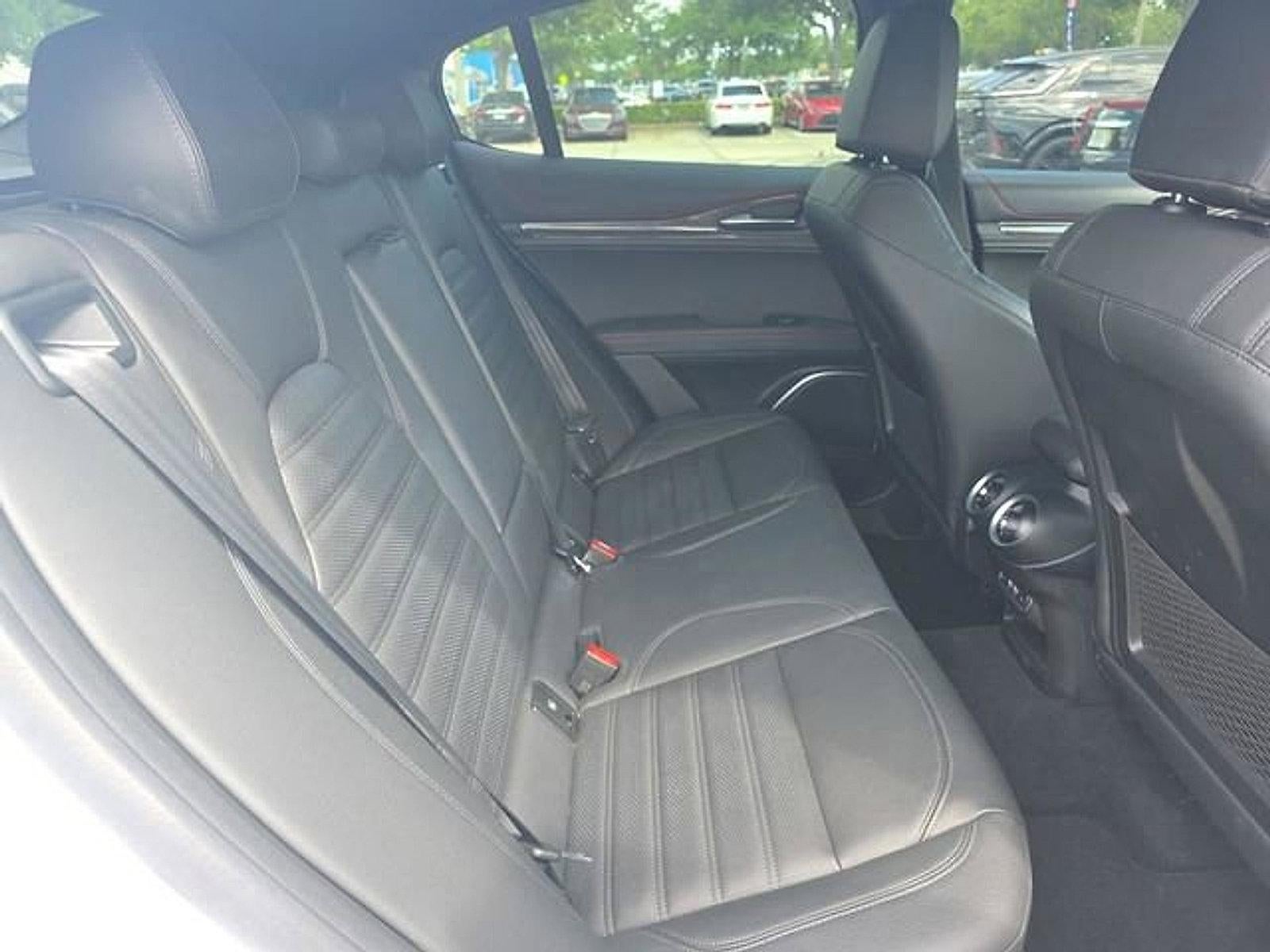 2023 Alfa Romeo Stelvio Estrema AWD