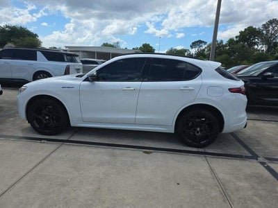2023 Alfa Romeo Stelvio Estrema AWD