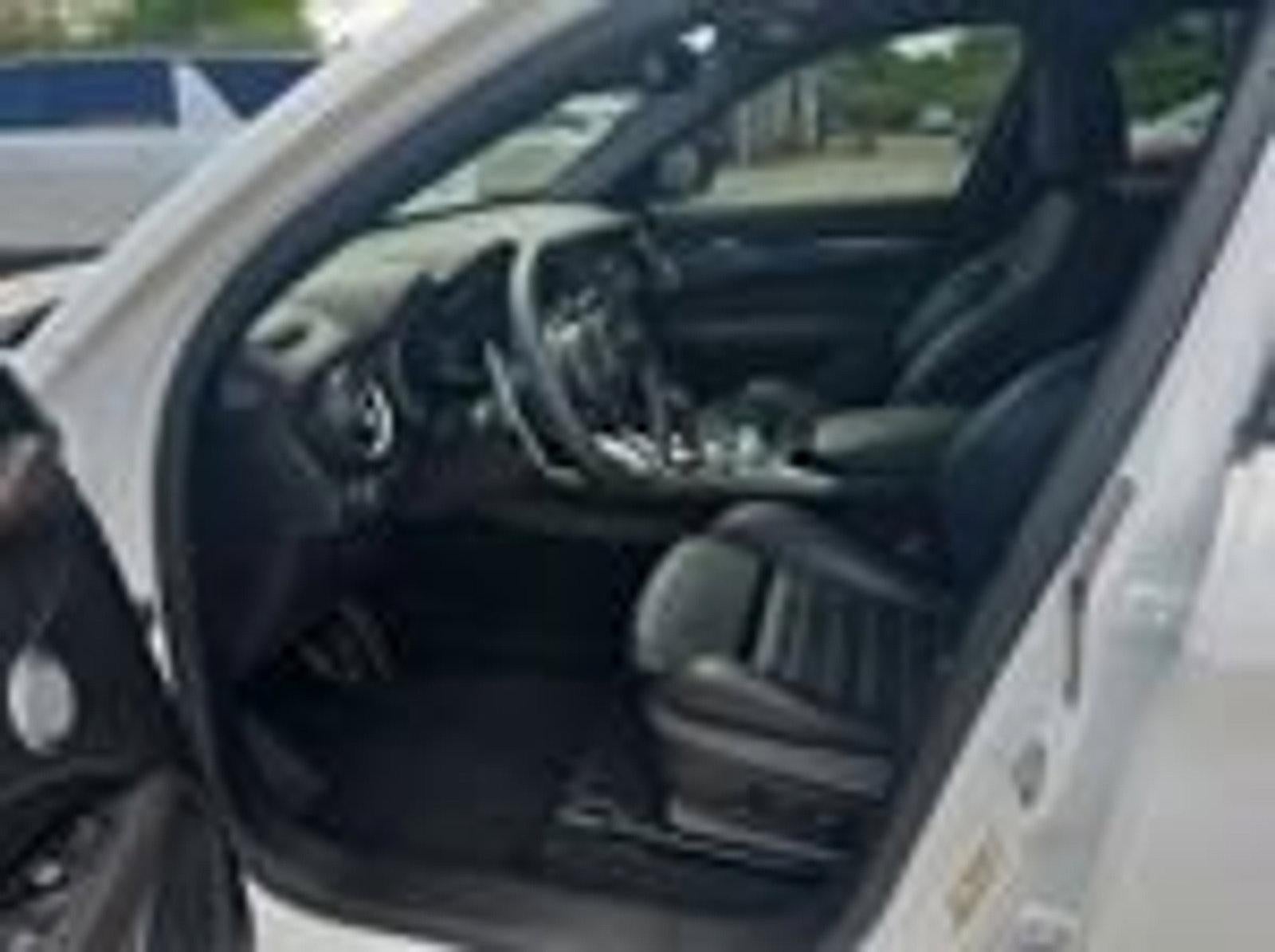 2023 Alfa Romeo Stelvio Estrema AWD