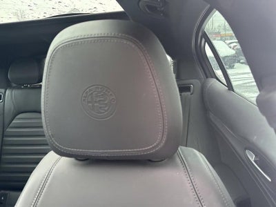 2023 Alfa Romeo Stelvio Veloce AWD