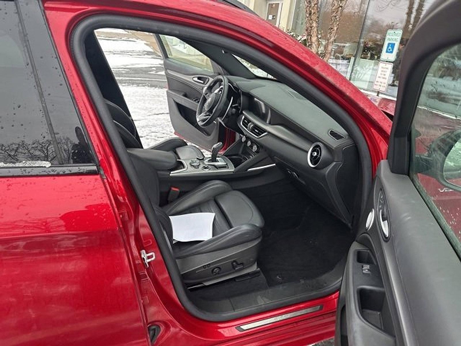 2023 Alfa Romeo Stelvio Veloce AWD