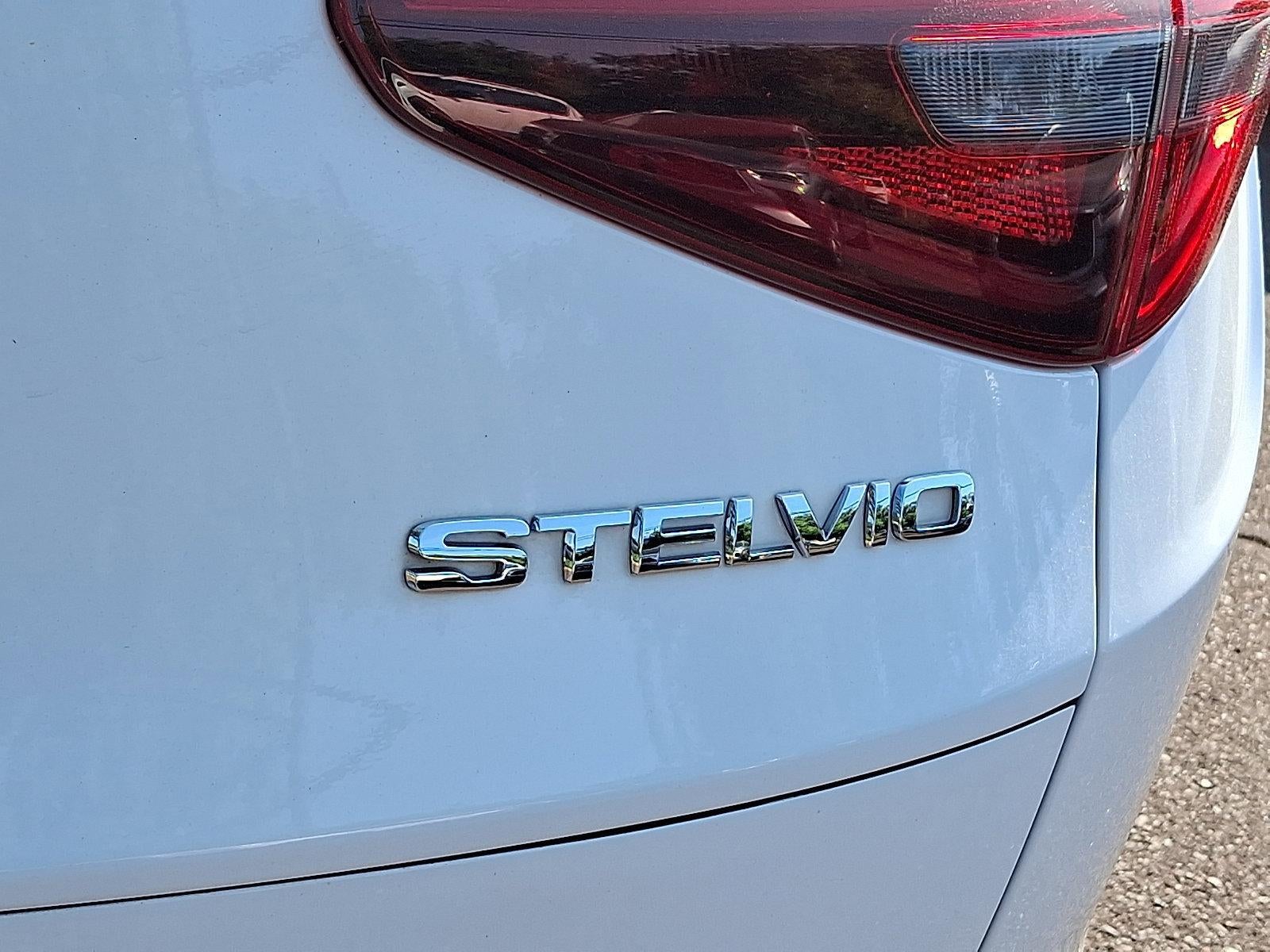 2023 Alfa Romeo Stelvio Veloce AWD
