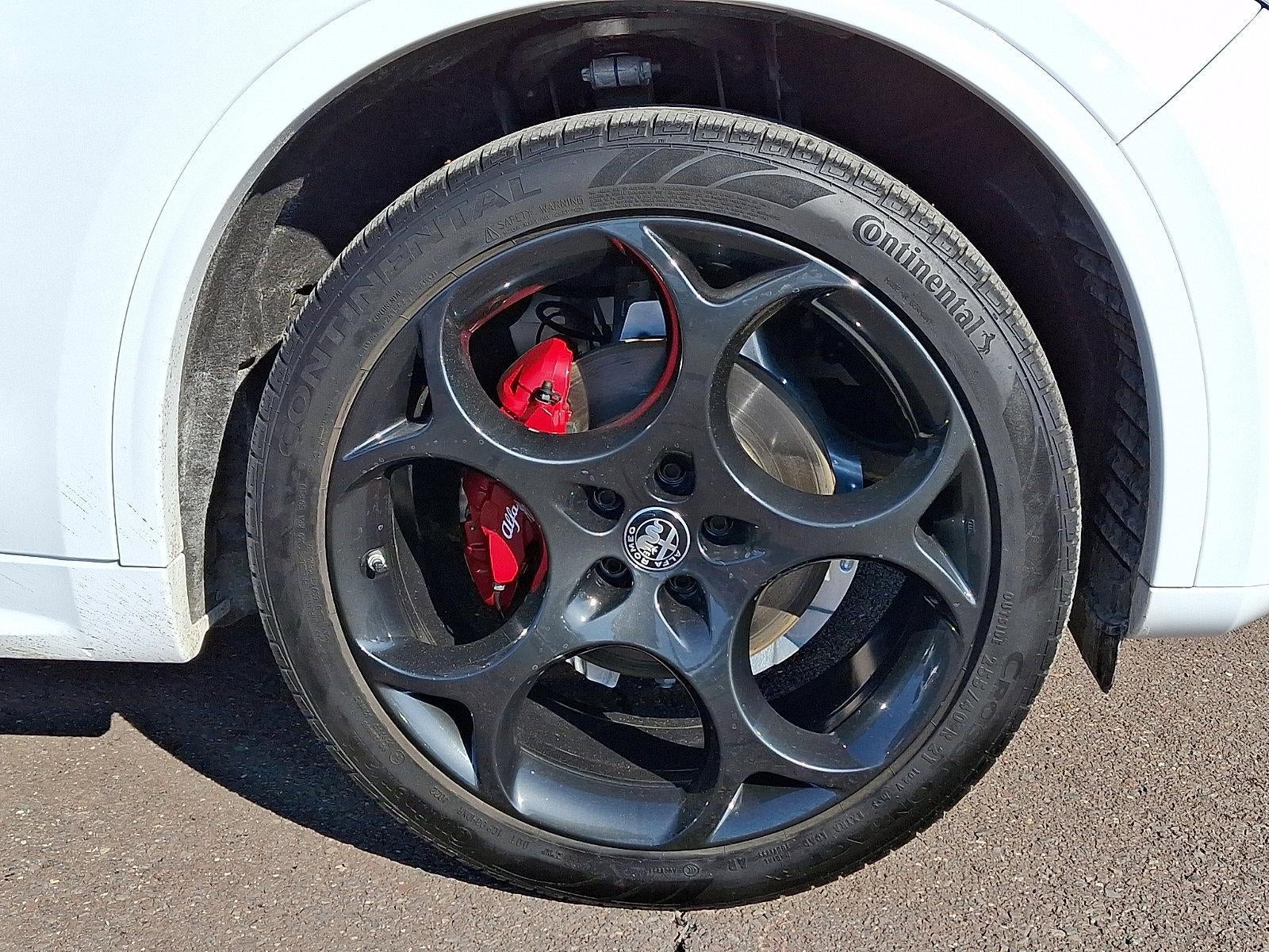 2023 Alfa Romeo Stelvio Veloce AWD