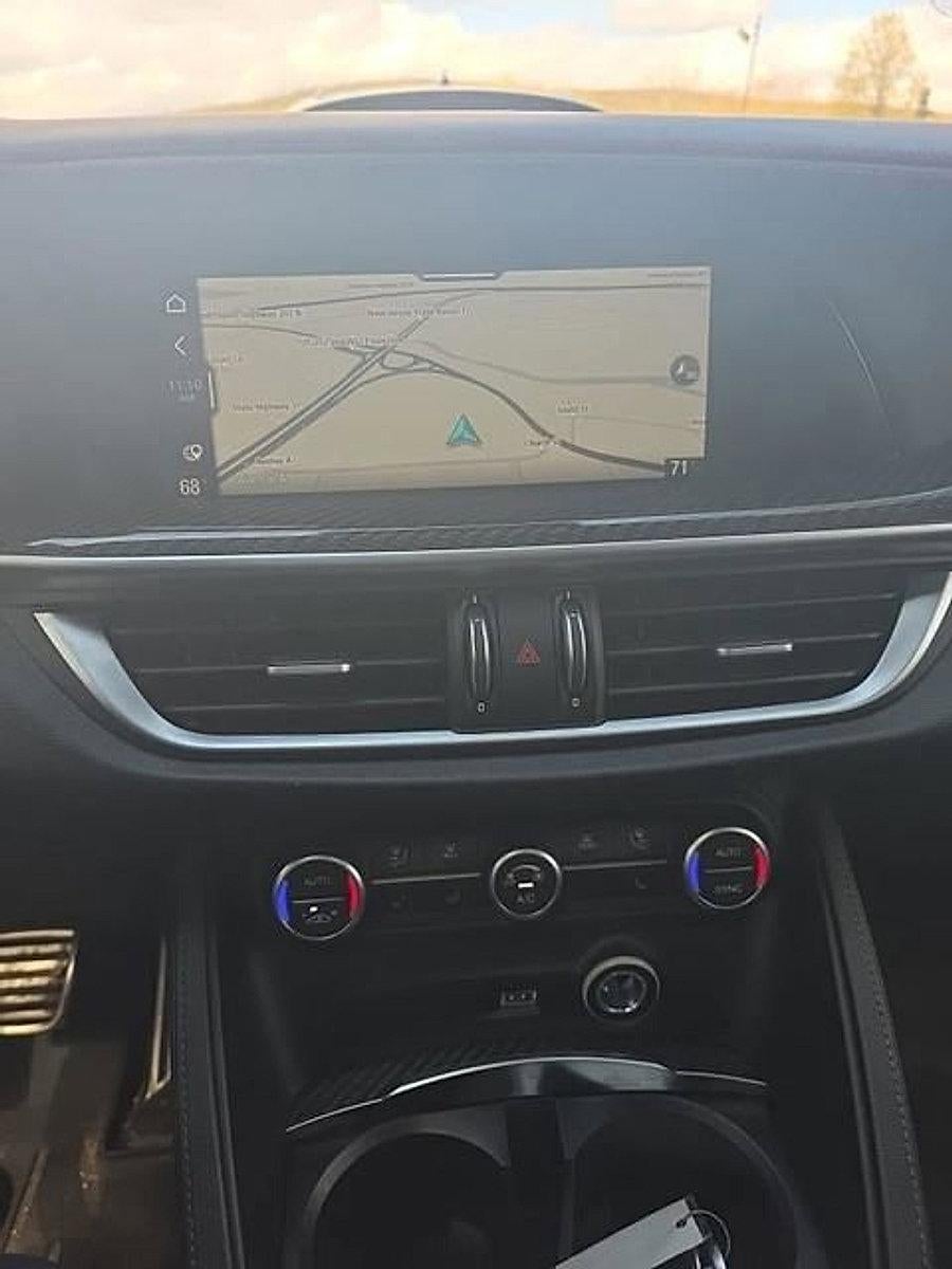 2023 Alfa Romeo Stelvio Estrema AWD