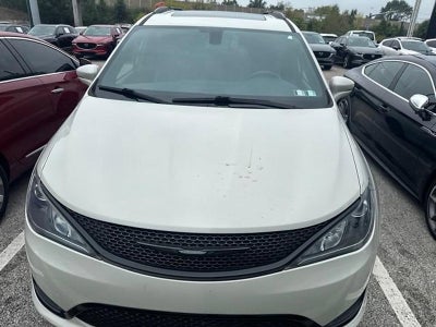 2020 Chrysler Pacifica Limited FWD
