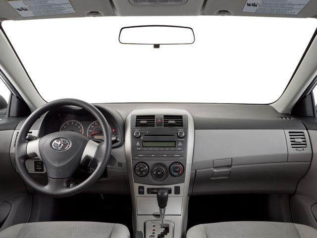 2013 Toyota Corolla 4dr Sdn Auto S (Natl)