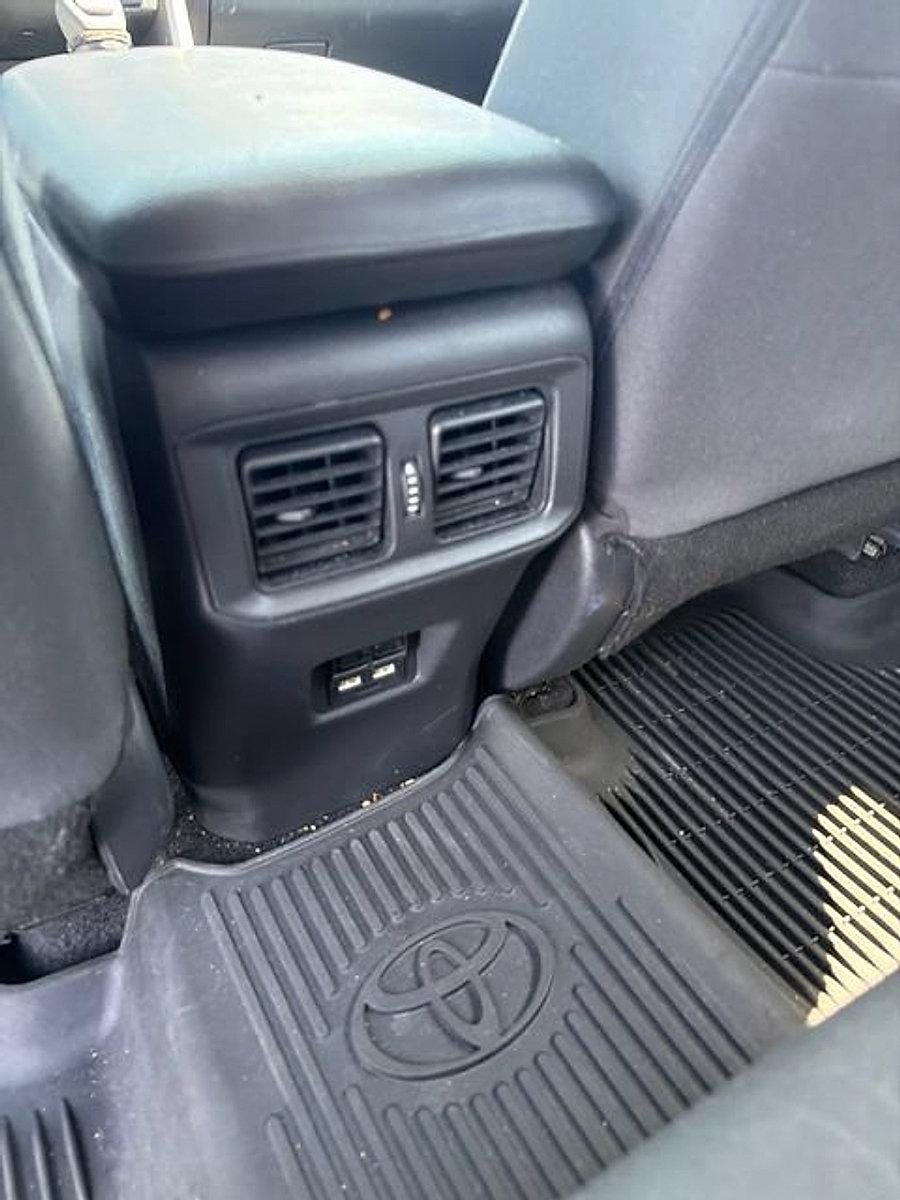 2021 Toyota RAV4 XLE AWD (Natl)